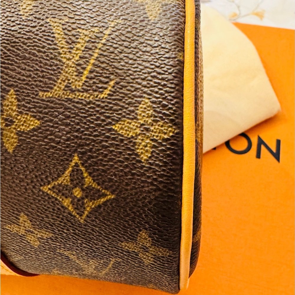 Louis Vuitton Brown and Tan Monogram Shoulder Bag - Picture 5 of 15